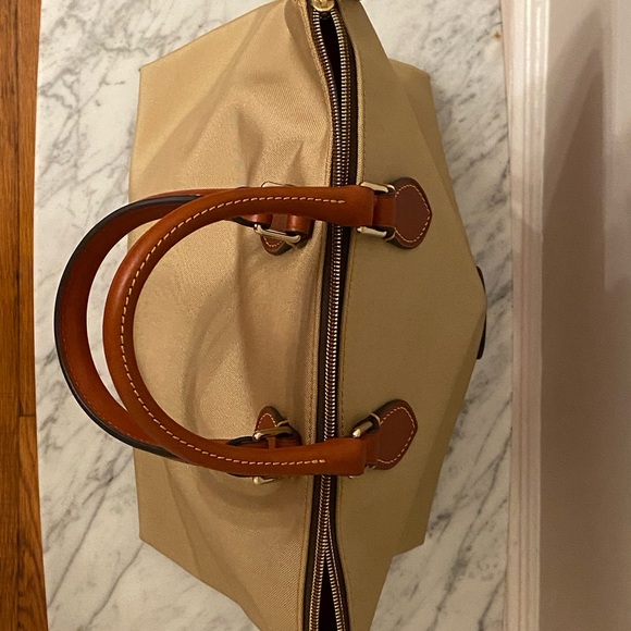 Nylon dooney and bourke purse with shoulder strap - Picture 4 of 6